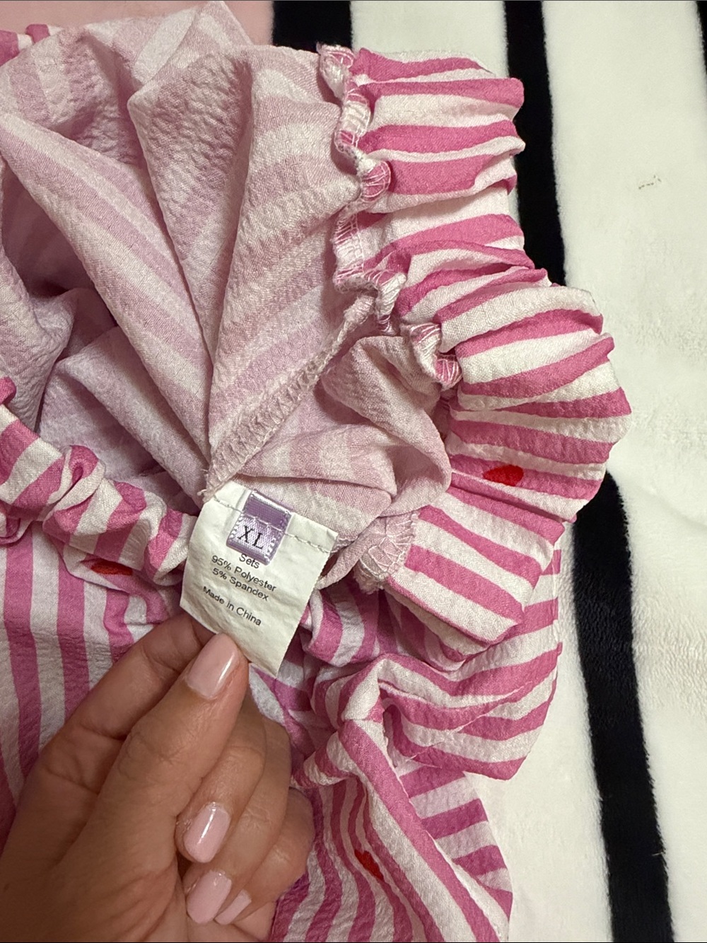 Target Pink & White Striped Short Pajama Set with Red Heart Print - Picture 4 of 5